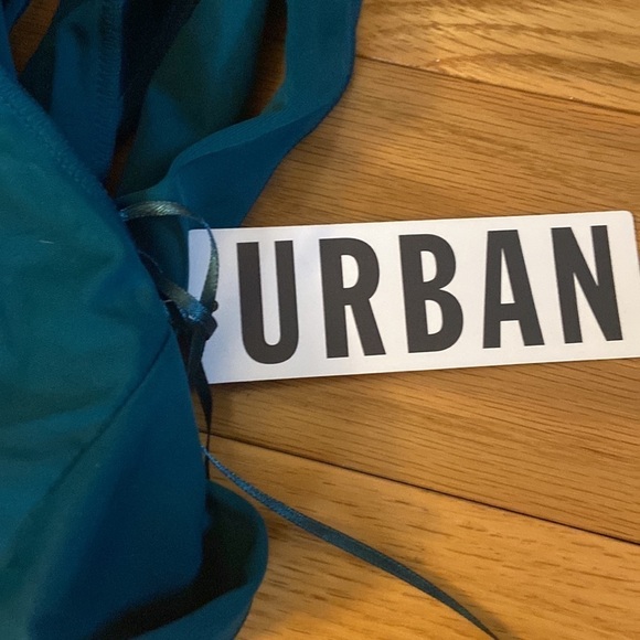 Urban Outfitters Out from Under Sorelle twist halter bra top, size S, NWT - Picture 5 of 6